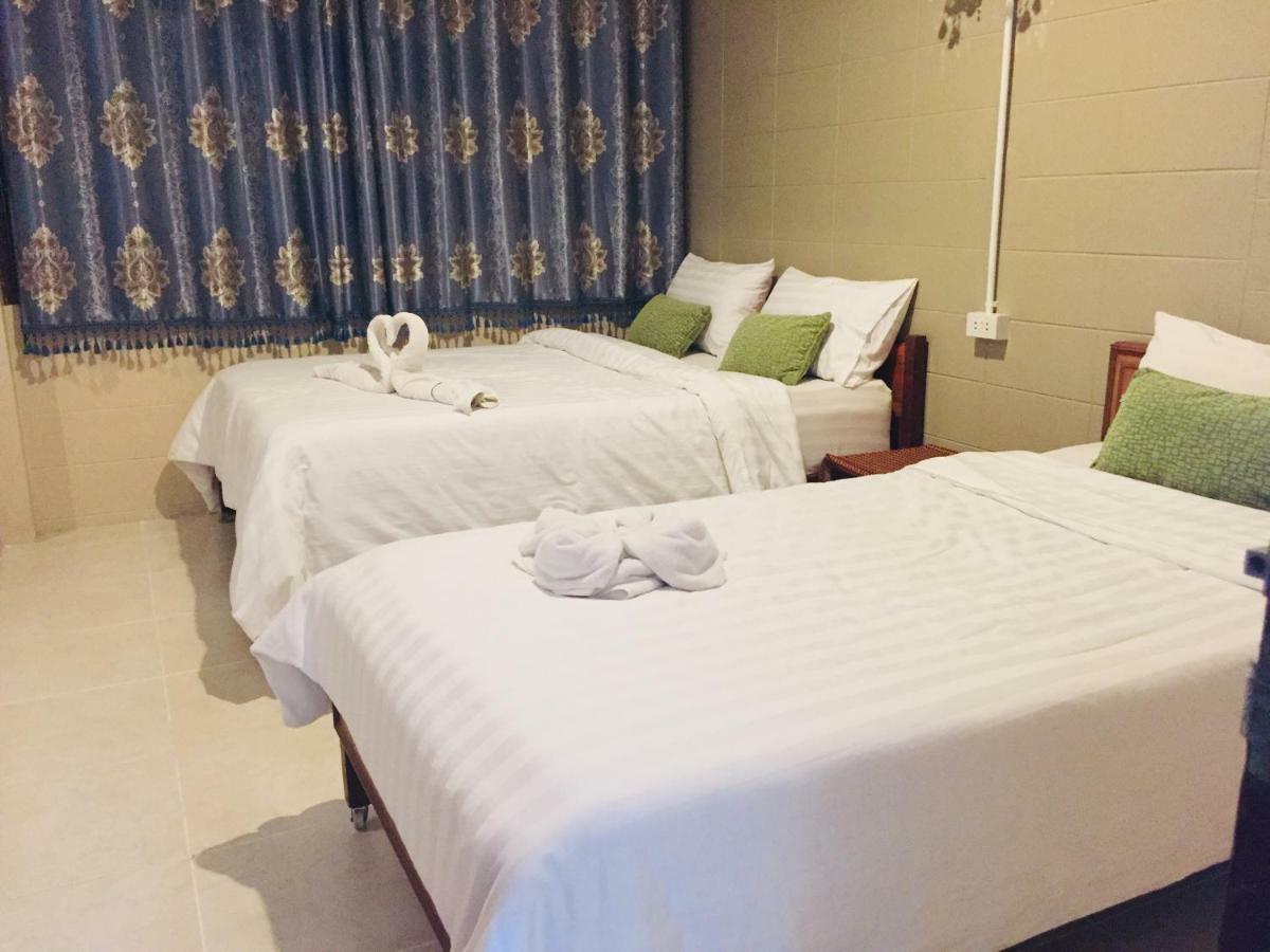 Nett Hotel Lopburi Exterior photo
